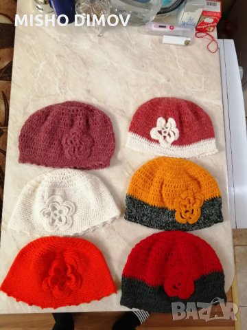 Зимни дамски шапки, снимка 10 - Шапки - 34853841