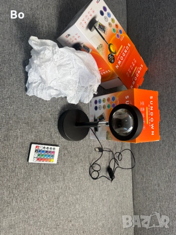 RGB Sundown Mood Lamp с дистанционно – sunset лампа, нова (2 броя], снимка 3 - Друга електроника - 53414969