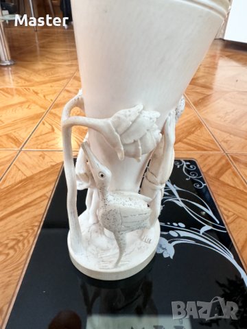 Красива старинна ваза от слонова кост с ръчно гравирани мотиви, снимка 8 - Декорация за дома - 44079940