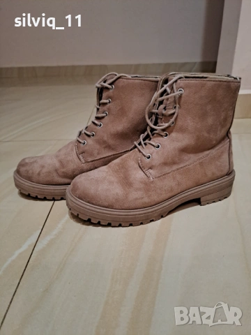 Топли нови боти, снимка 2 - Дамски боти - 53082500