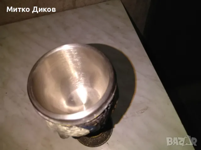  чаша бокал за вино от полирезин и метал с релефни декорации - вълк и символи Н-185мм и фи 74мм, снимка 4 - Декорация за дома - 49625216