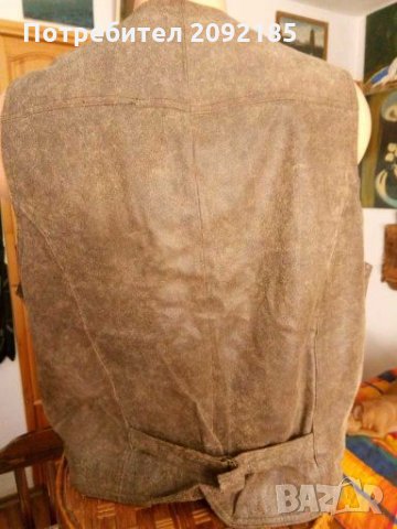 Елек, снимка 2 - Якета - 27711986