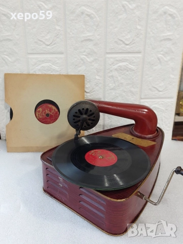 Рядък миниатюрен грамофон начало на 20 век, снимка 5 - Антикварни и старинни предмети - 52681392