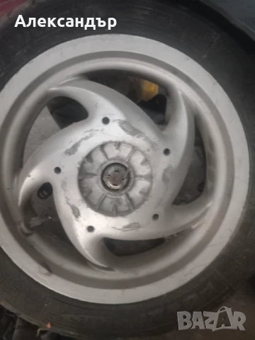 Джанта с гума за Пиаджо Скипър 125сс 