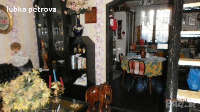Продавам красива къща в София, снимка 9 - Къщи - 26482210