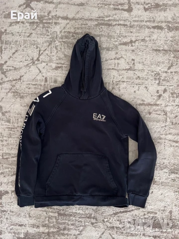 Оригинален тъмносин суитшърт EA7, снимка 2 - Суичъри - 50538218