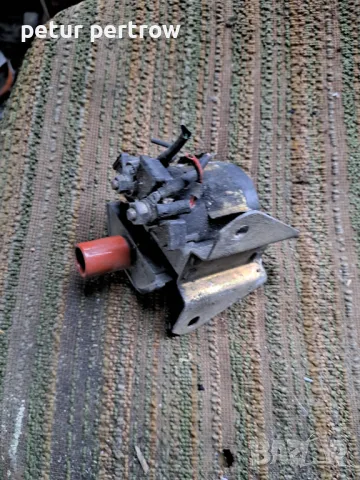 Бубина за мерцедес 190 124 бензин