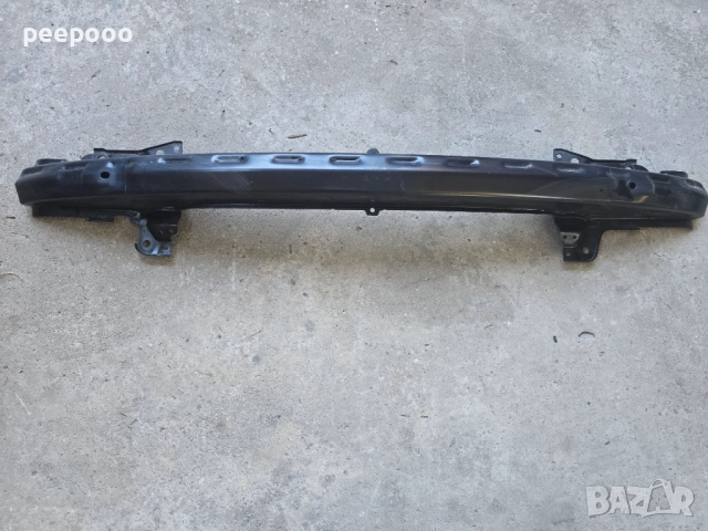 Оригинална основа предна броня за Фолксваген Голф 4