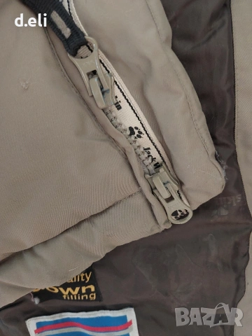 Jack Wolfskin Iriginal Size M-L Пух с Подарък суитшър , снимка 8 - Якета - 53070685