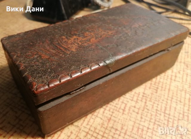 дървена пирографирана кутия антика, снимка 3 - Антикварни и старинни предмети - 38353973