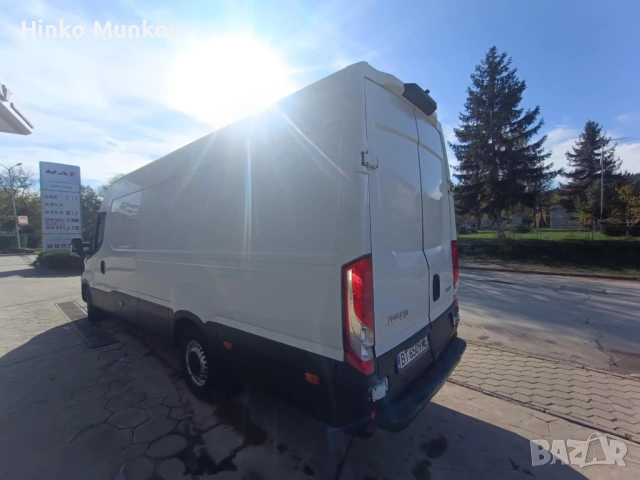 Ивеко макси база 2018 перфектен, снимка 4 - Бусове и автобуси - 53298324