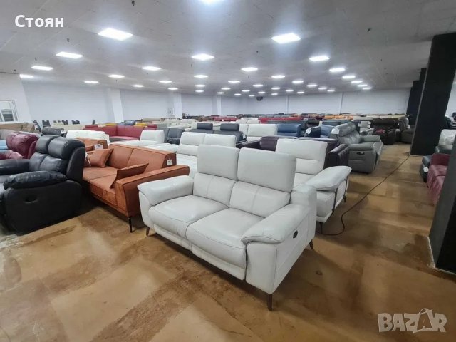 Светло сив кремав кожен диван двойка с ел релаксиращ механизъм, снимка 6 - Дивани и мека мебел - 39964126