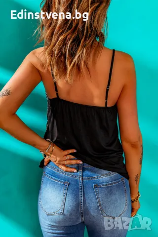 Дамски топ в черно с ефектни пайети, снимка 2 - Корсети, бюстиета, топове - 50143193