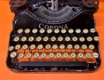 	Антична Пишеща машина Corona Four клавиатура старобългарски 1924 година.         , снимка 2