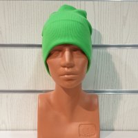 Нова дамска зимна шапка рипс с подгъв в неонов зелен цвят, снимка 8 - Шапки - 39332980