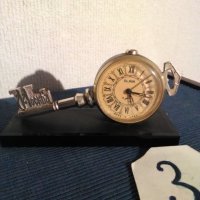 Стари часовници 3броя,,SLAVA"  сделано в СССР , снимка 6 - Антикварни и старинни предмети - 36937418