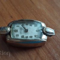 Стар дамски механичен часовник Longines, 1950-те г., снимка 2 - Колекции - 32352577