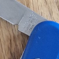 Ново швейцарско  джобно ножче VICTORINOX , снимка 3 - Ножове - 44127234