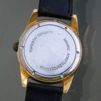 Съветски механични ръчни часовници Столичные и Восток , снимка 5 - Антикварни и старинни предмети - 28609054