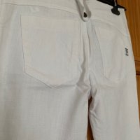 Бял панталон лек чарлзтон, снимка 4 - Панталони - 28247018