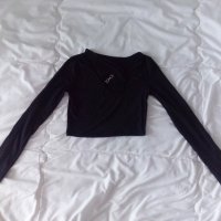 Асиметрична блуза с дълъг ръкав и метален елемент в сребрист цвят - размер M, снимка 8 - Блузи с дълъг ръкав и пуловери - 33270904