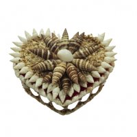 Кутия за бижута, Сърце, Ръчна изработка, Естествени раковини, 11х14 см, снимка 1 - Морски сувенири - 37251563