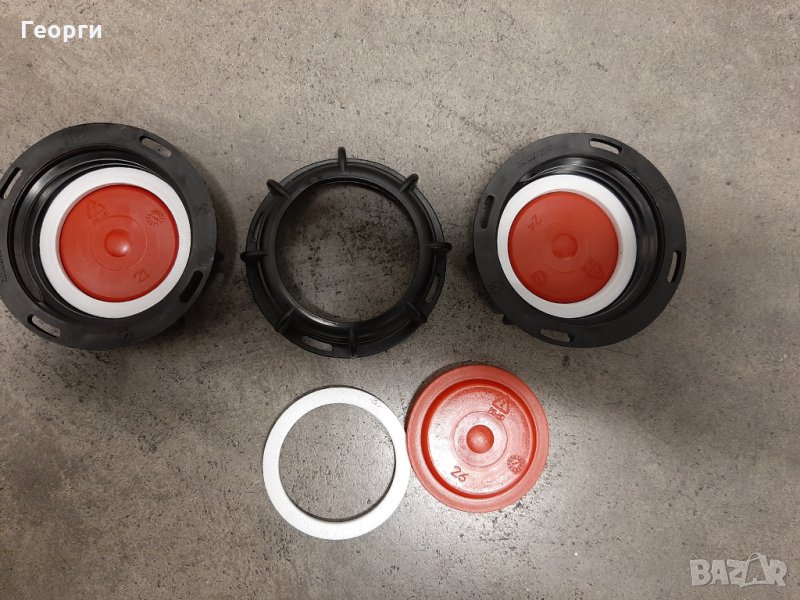 Капачки и чучури за бидони 1000 л, снимка 1