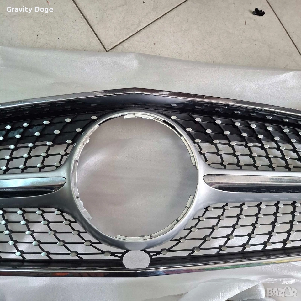 предна решетка за w204 Diamond за Мерцедес , снимка 1