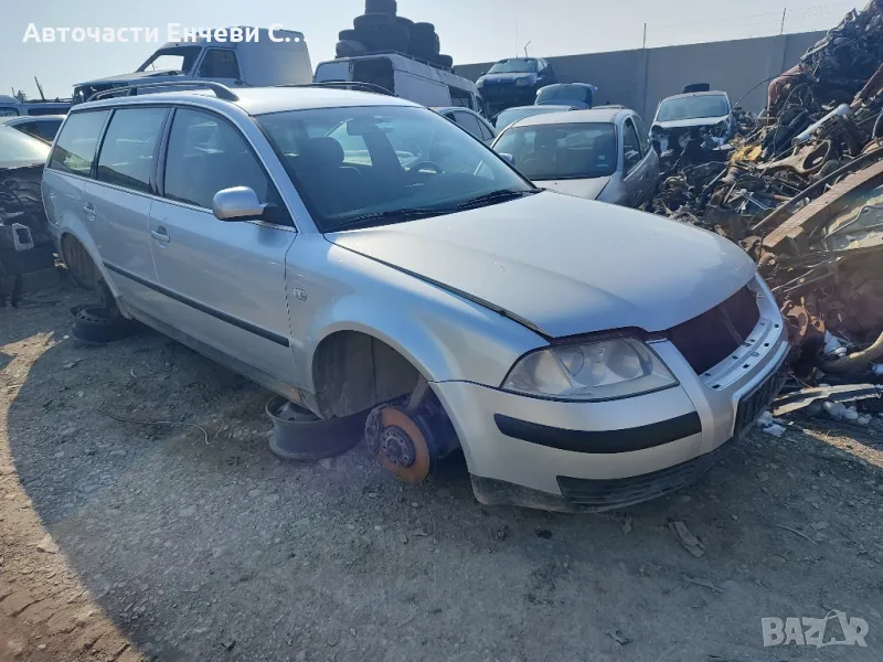 VW Passat


1.8турбо, Комби, Употребяван, За части, снимка 1