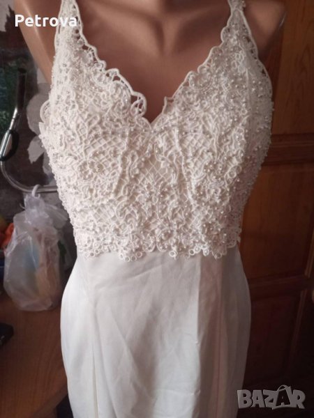 Нова рокля размер М, марка Showcase и подарък-чанта, снимка 1