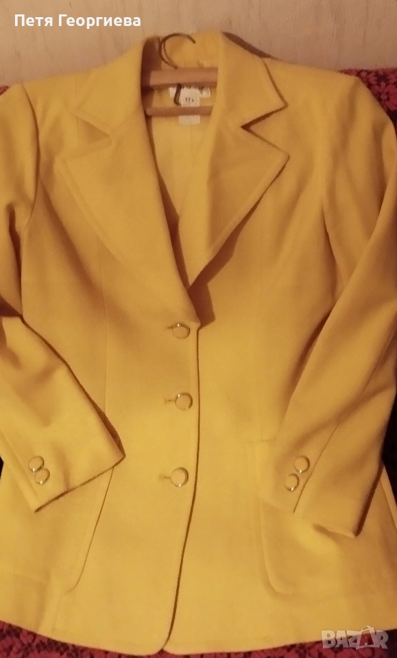 Луксозен дамски костюм, снимка 1