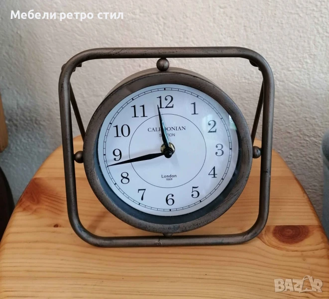 Красив настолен часовник CALEDONIAN в ретро стил, изработен от метал., снимка 1