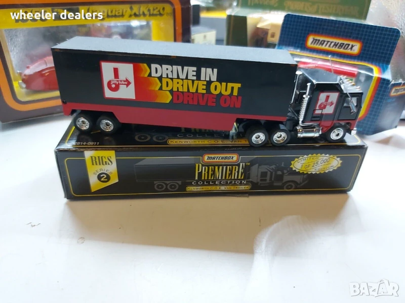 Метална количка Matchbox Мачбокс Kenworth C.O.E. Van Trailer от серията PREMIERE COLLECTION, снимка 1