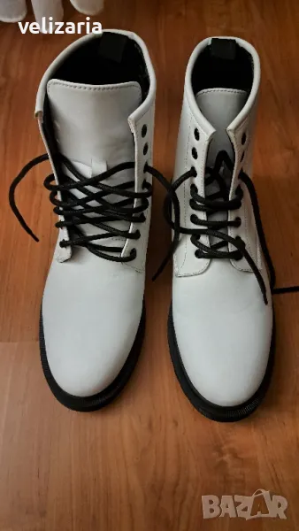 Бели боти N42, снимка 1