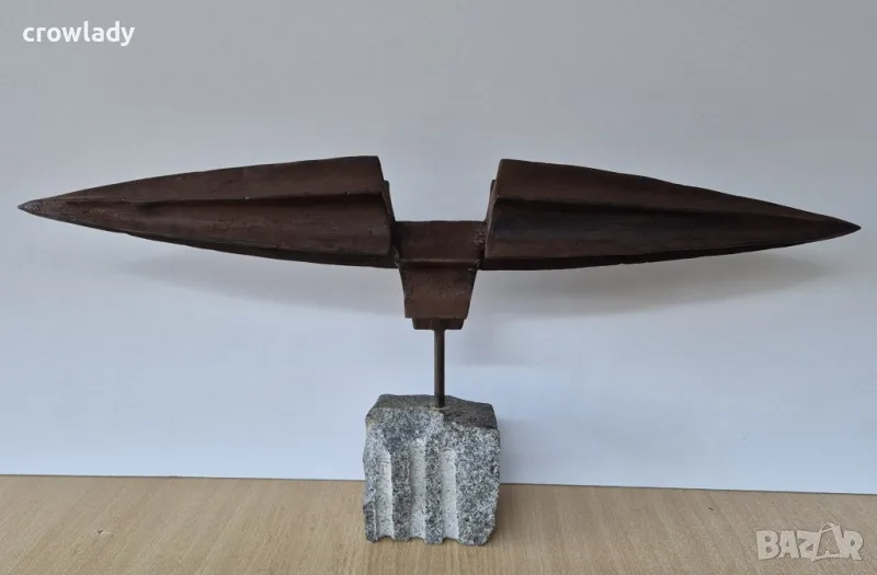 Яне Гаджев Сечение 2024 година модерна стилна и с излъчване творба, снимка 1