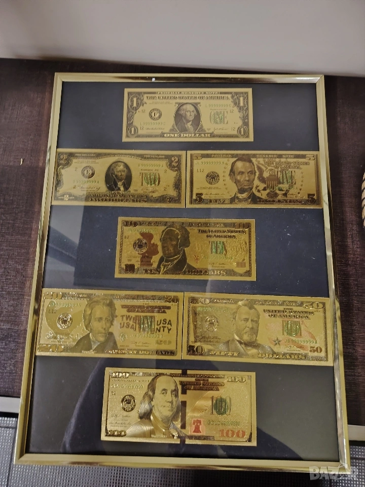серия от позлатени долари от 1до 100$ в рамка, снимка 1