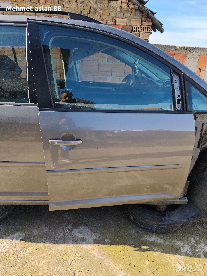 Дясна врата Vw touran 2007 facelift , снимка 1
