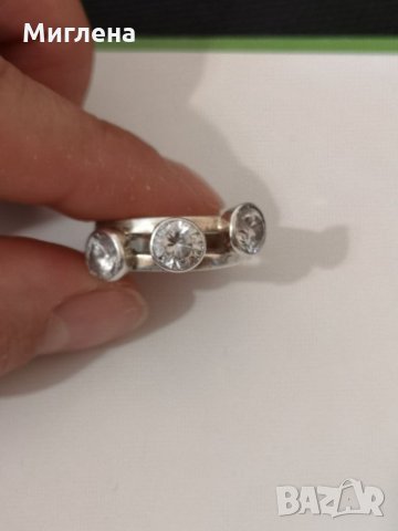 Масивен сребърен пръстен с 3 циркона, снимка 5 - Пръстени - 35623676
