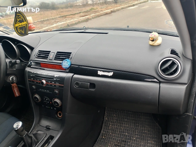 Продавам Mazda 3 на части 1.4 бензин 2005 год.Код на двигателя ZJ384851 Всичко по колата е налично , снимка 2 - Части - 53212582