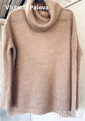 Пухкав пуловер овърсайз цвят праскова COS Швеция, снимка 2 - Блузи с дълъг ръкав и пуловери - 52429943