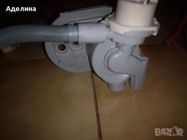 Whirlpool части за миялна машина adp221wh, снимка 7 - Съдомиялни - 52697237