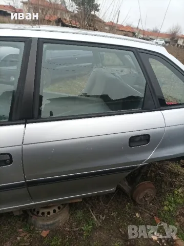 Задна лява врата за Опел Астра F хечбек. 93 год. сива. , снимка 7 - Части - 48985700