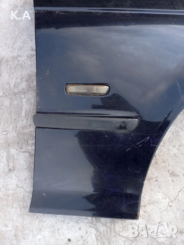 Преден десен калник BMW E46, снимка 2 - Части - 51628616