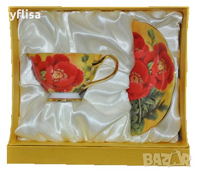 Костен порцелан комплект чай или кафе с червени цветя, снимка 3 - Сервизи - 27679584
