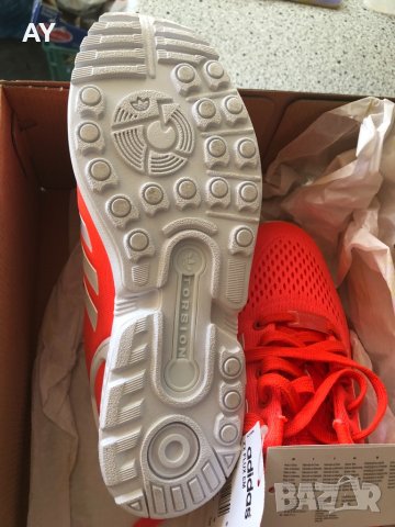 Дамски маратонки Adidas, снимка 2 - Маратонки - 33683999