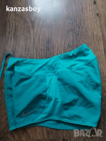 nike - страхотни дамски шорти КАТО НОВИ ХС, снимка 4 - Къси панталони и бермуди - 51374050