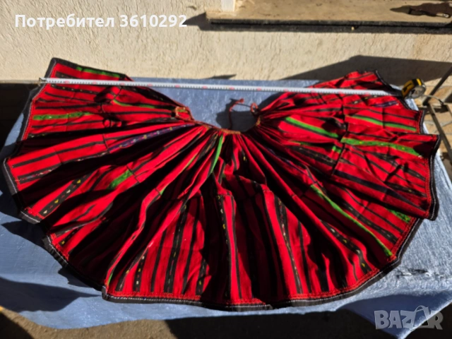 Народни носии.