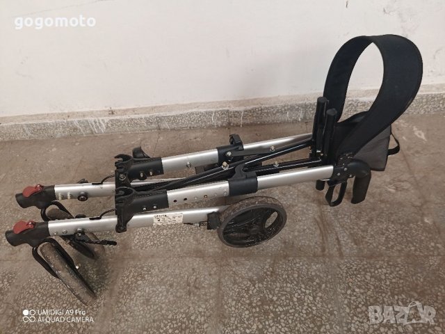 ИДЕАЛНО ЗАПАЗЕН Двойно сгъваем алуминиев ролатор , снимка 4 - Ролатори - 37623168