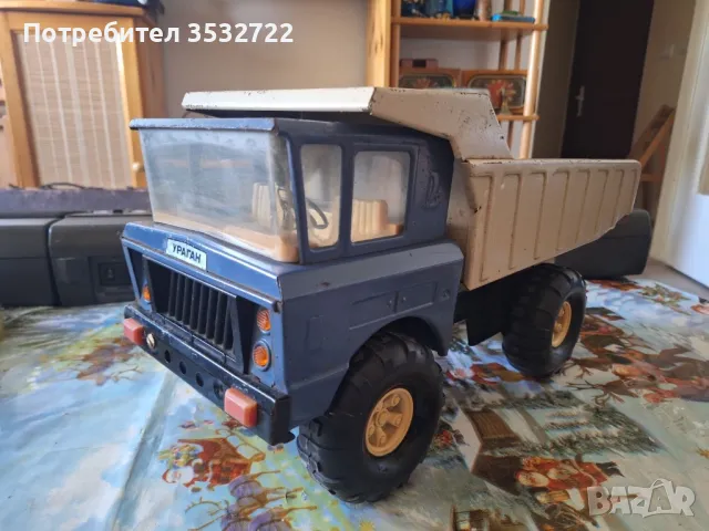 Руски камион Lada Uragan, снимка 12 - Антикварни и старинни предмети - 50170190