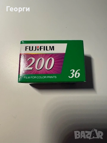 Лентов фотоапарат Minolta Riva zoom 140 ex + филм и две батерии, снимка 6 - Фотоапарати - 53307256